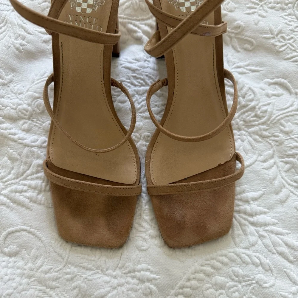 Vince Camuto these vince